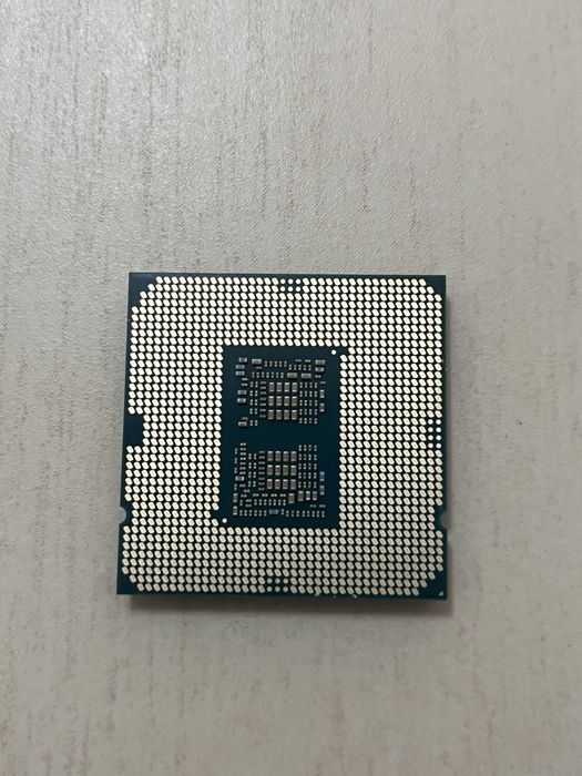 Процесор i5 10400F