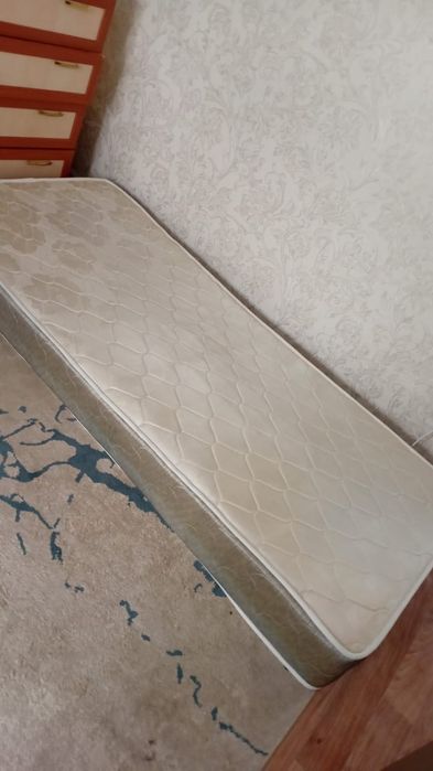 Продам матрас б/у