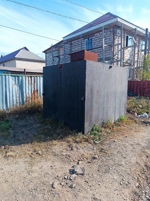 Продам метталическую емкость