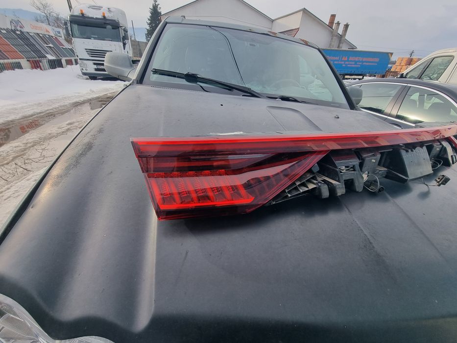 Stop haion audi Q8 matrix cod 4M8945095