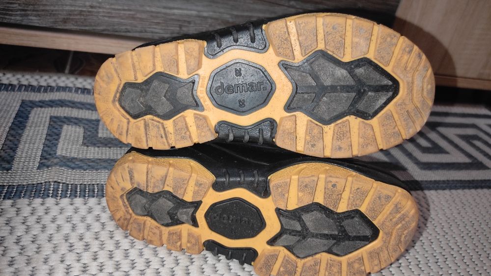 Продам сапожки детские