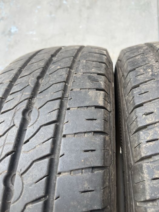 2 бр. гуми за бус 235/65/16C Semperit 7 mm DOT 4119