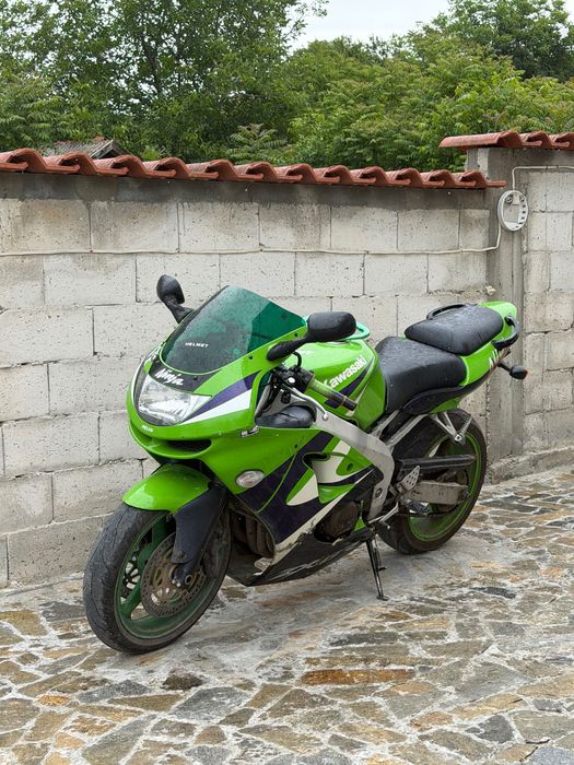 Kawasaki zx6r 1999