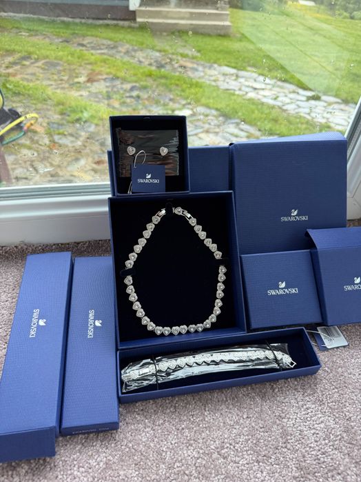 SET Swarovski Angelic inimi colier, bratara, cercei argintiu colaborare Ariana Grande