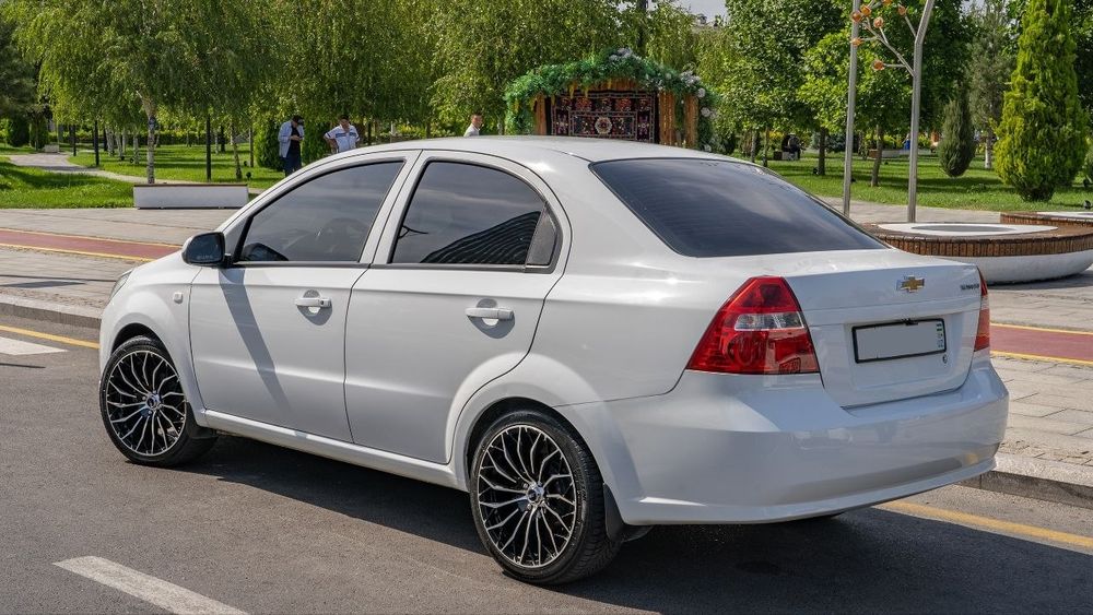 Нексия 3 Автомат