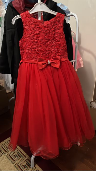 Платье на девочку 8-10 лет