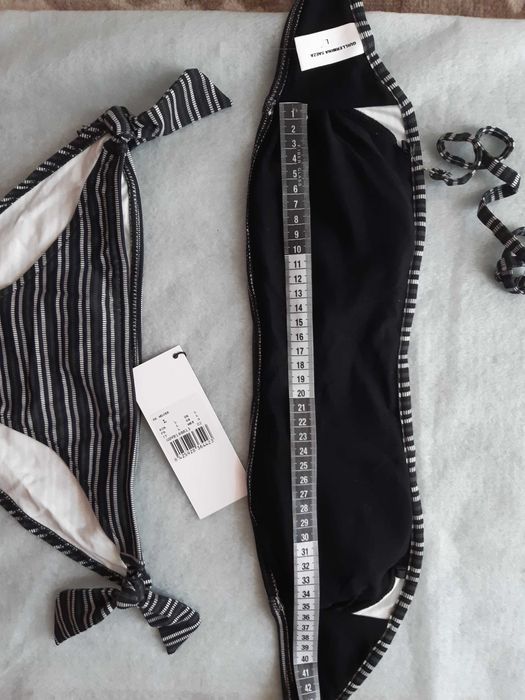 Guillemina baeza /Tommy Hilfinge луксозени бански костюм М/Л