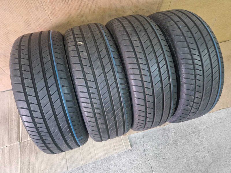 4 Bridgestone R19 245/50
летни гуми DOT4919