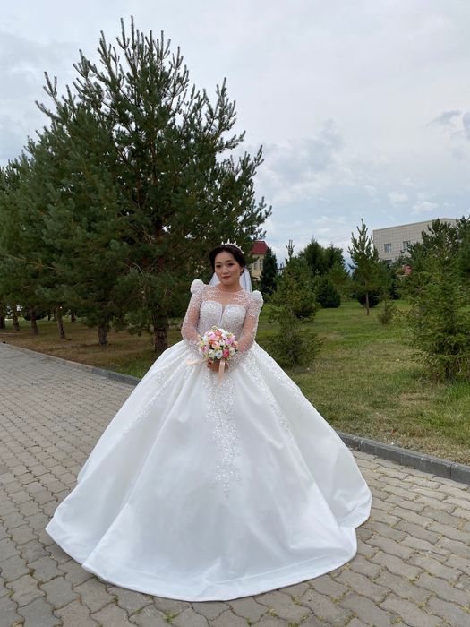 Свадебная платье