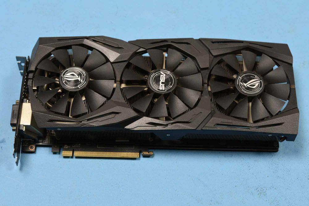 Видео карта ASUS ROG STRIX Radeon RX 580 O8G GAMING