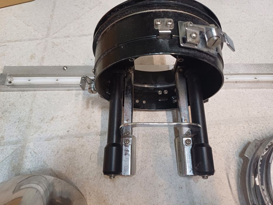 Шапков апарат за бродираща машина