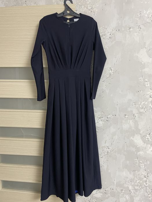 Платье в пол макси