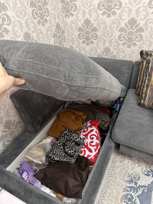 Диван Г образный, с креслой