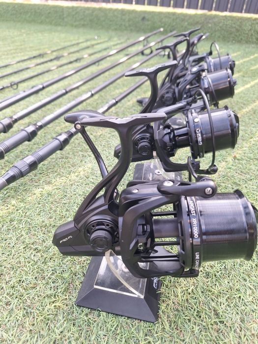 Set Pescuit 4 Legend Pro Fl 3.6m + 4 Arcast 10000 9+1 rulmenti

Produs