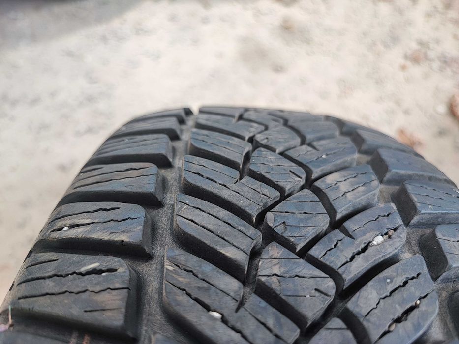 Зимни гуми 205/60R16 92H FULDA - 2 броя