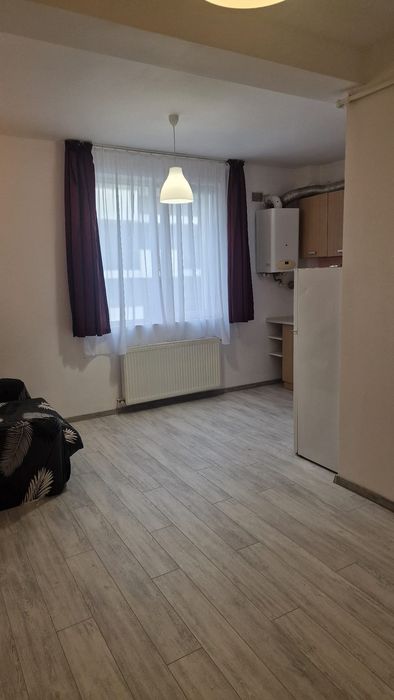 Inchiriez apartament!!!