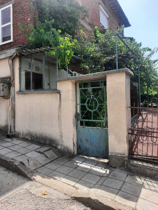 Продава се Къща в Хасково, Куба - 92 кв.м за 721 €/кв.м - Снимка #1