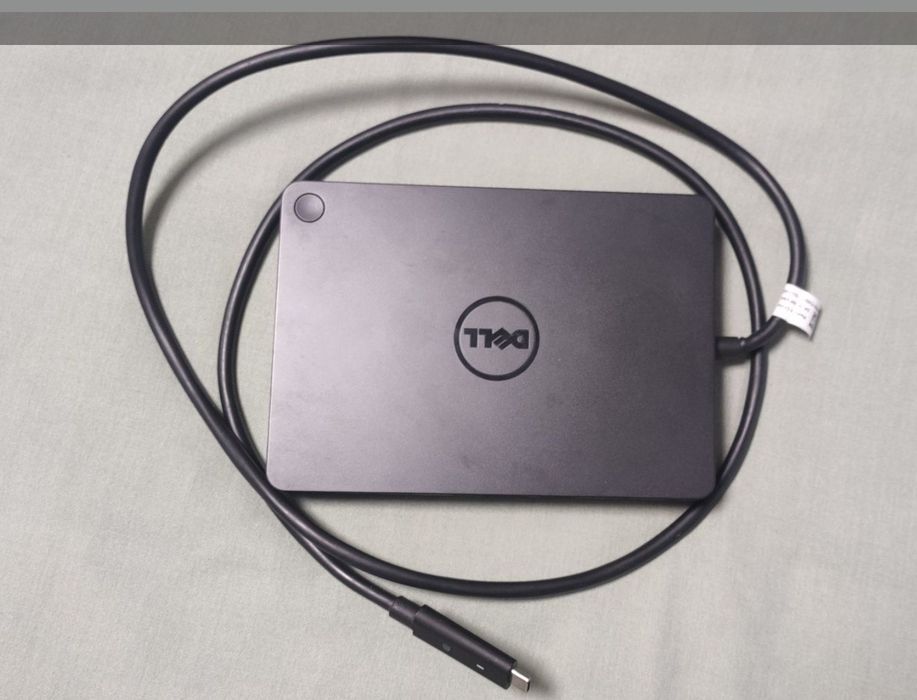 Оригинални Dell зарядни + Dock WD15 (USB-C, 90W / 130W / 180W / 240W)