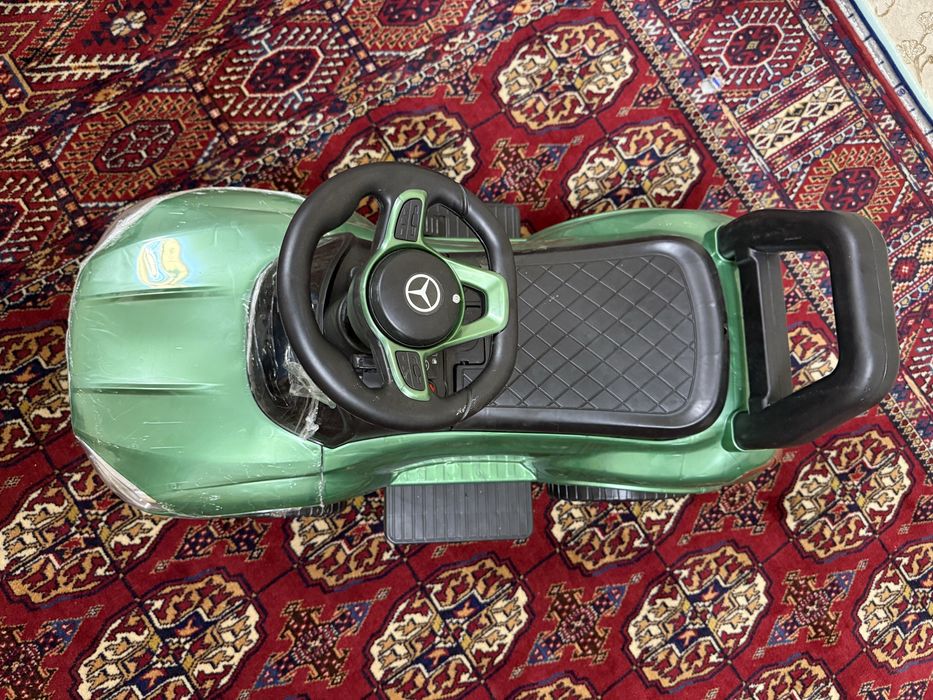 Продаётся электронная детская новая машина