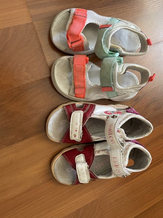 Продам детские сандалии