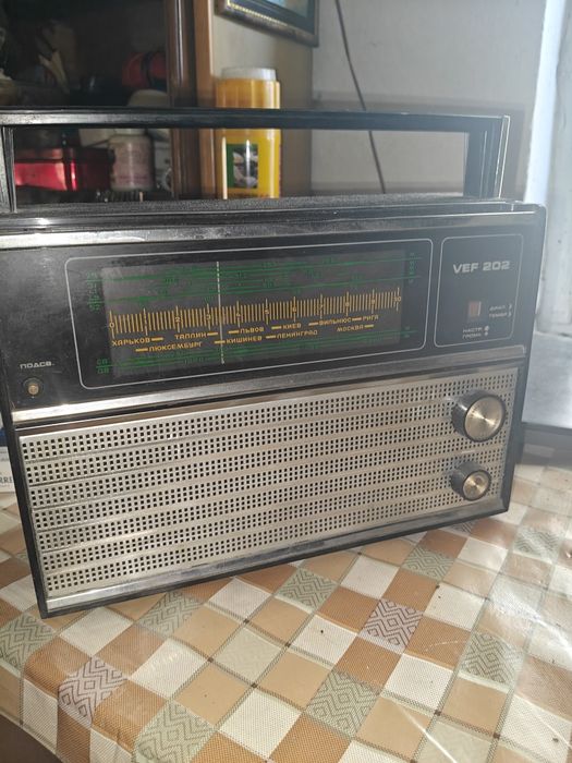 Радиоприёмник VEF 101