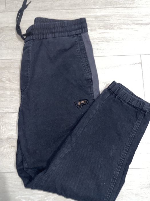 Продам мужские джинсы