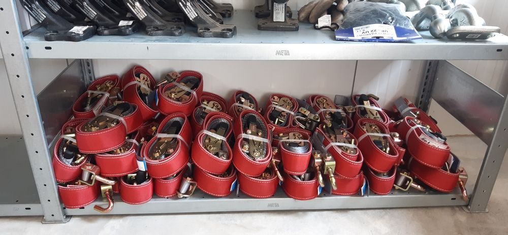 Колани триточкови Lohr