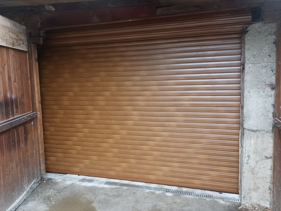 Охранителни ролетки