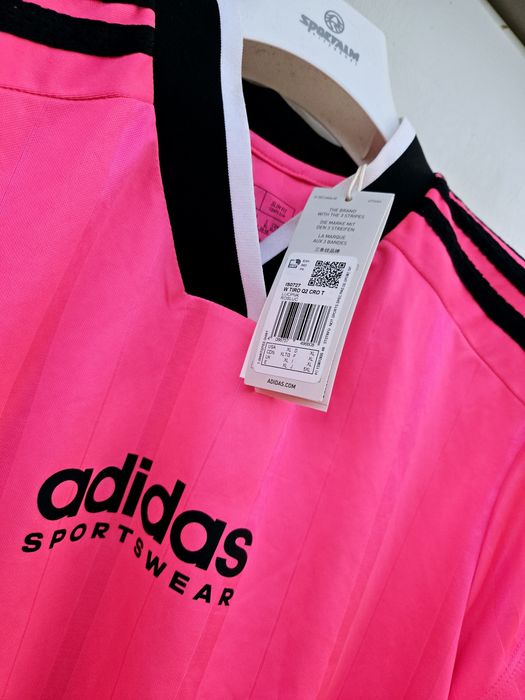 Adidas оригинална дамска тениска електриков розов цвят Л/Хл размер нов
