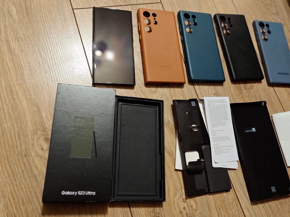 Продавам Samsung Galaxy S23 Ultra