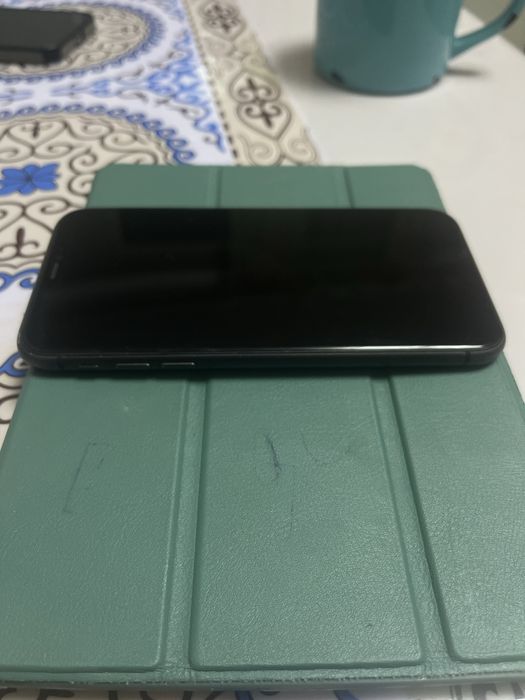 Продам, iphone 11 память 128 ГБ