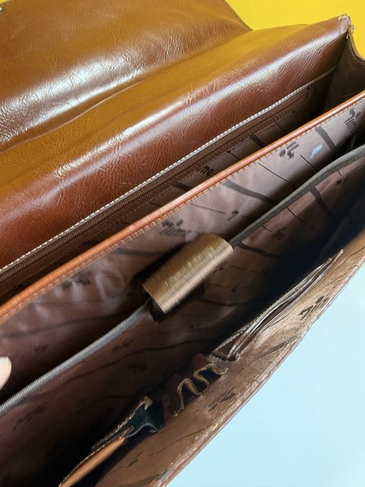 Портфель кожаный мужской