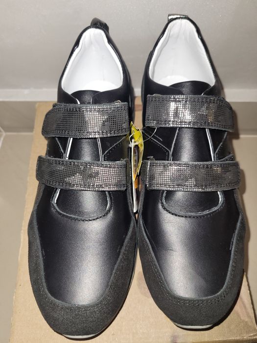 Нови обувки маратонки Ponki, 36 номер