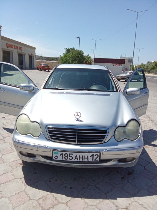 Мерседес с240 w203