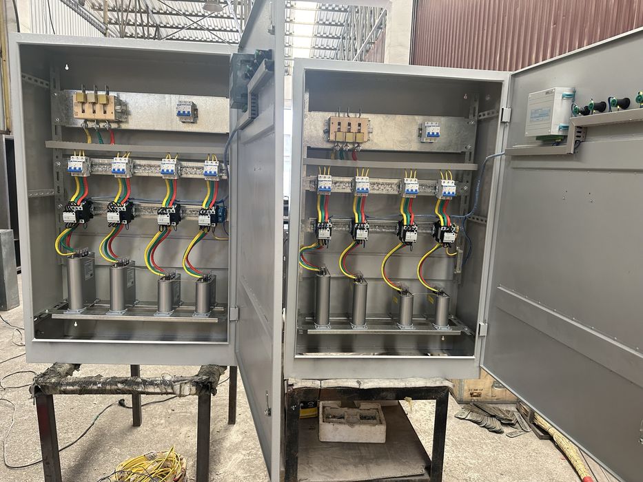 Щиты компенсации реактивной мощности (УКРМ)