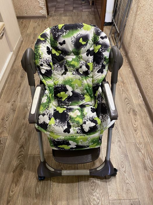 Стул для кормления фирма Chicco