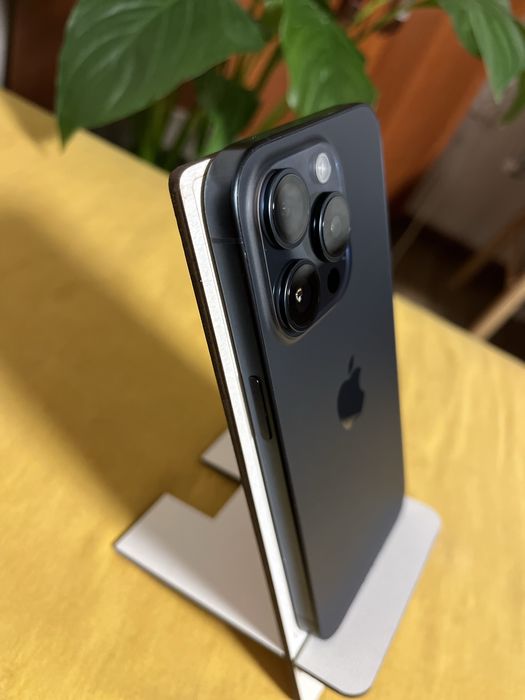 Iphone 15 pro акб 92%