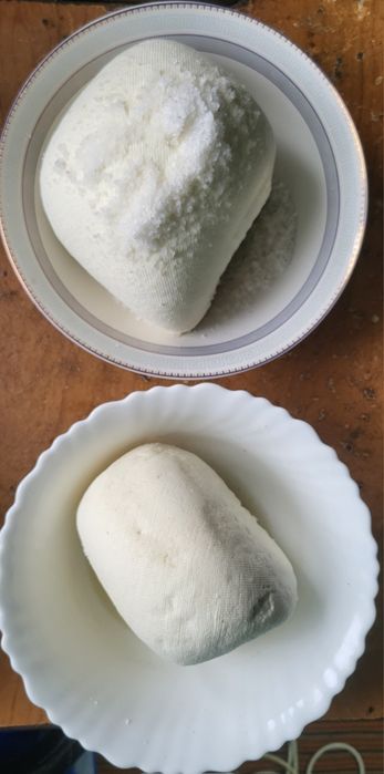 Vând brânză de vacă