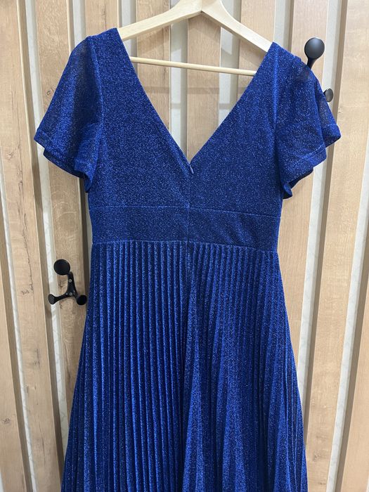 Платье вечернее