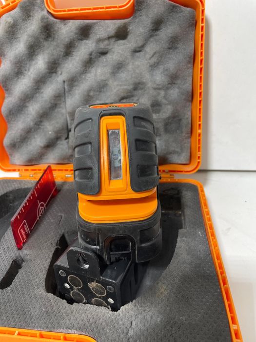 Nivela laser geo fennel cu linii si punct rigips