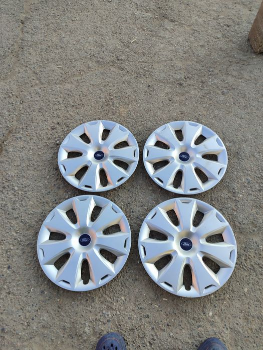 Колпаки на Форд 16 размер