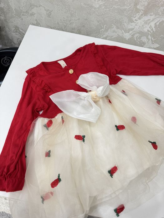 1 жас қыз балаға киімдер.Әрқайсысы 1000 тгден