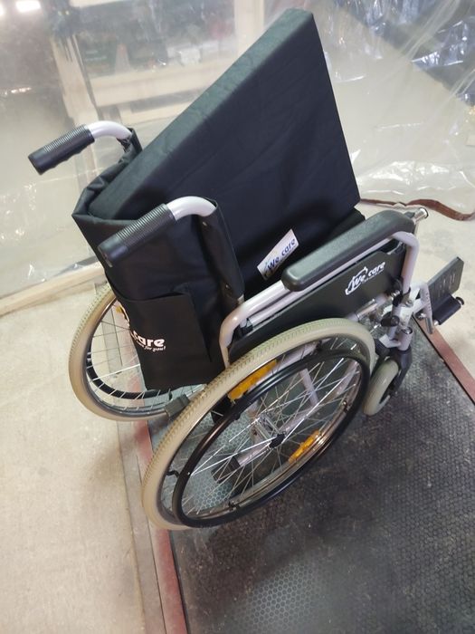 Сгъваема инвалидна количка