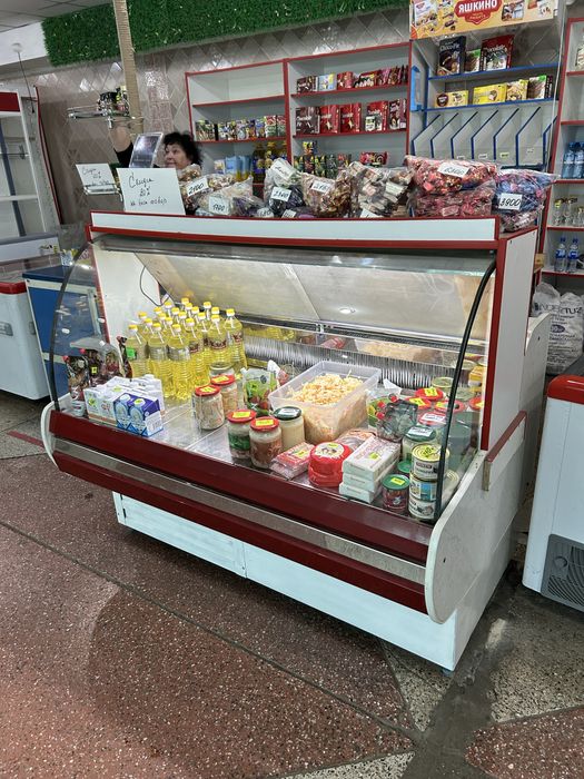 Холодильник ветрина