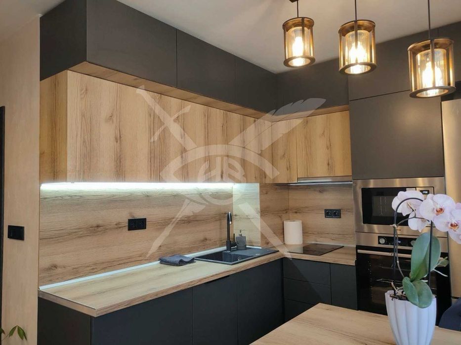 Дава се под наем Тристаен апартамент в София, Редута - 85 кв.м за 800 € - Снимка #1