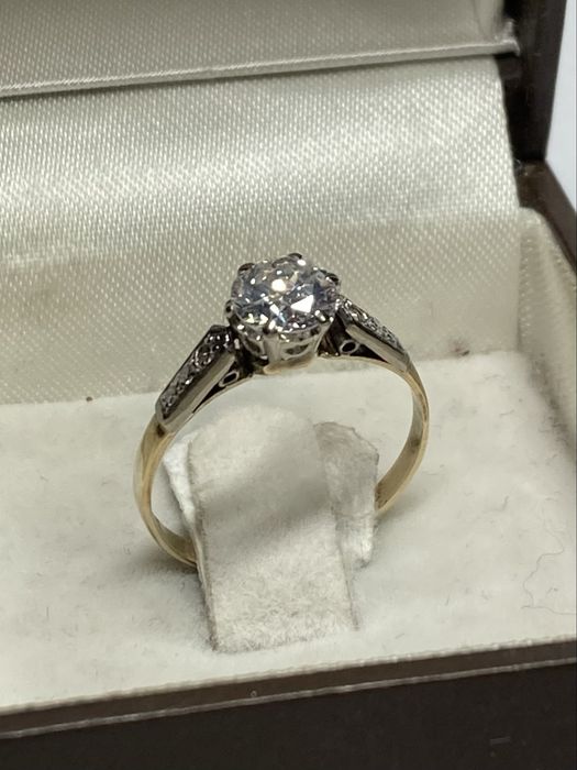 Inel solitaire aur 18kt.cu diamant 0.75ct