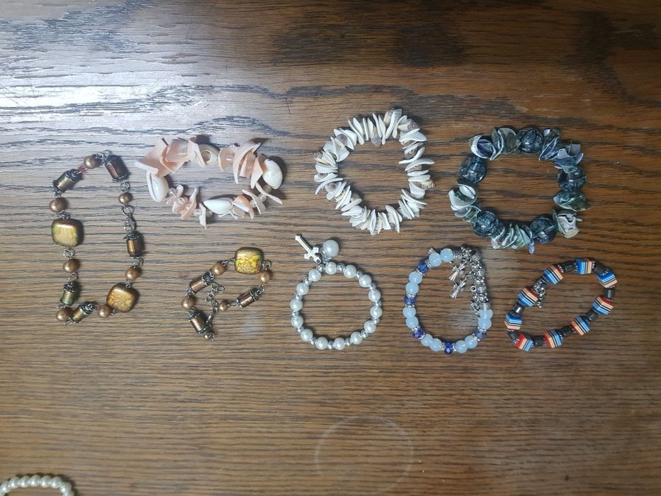 Vand cercei, inele, bratari