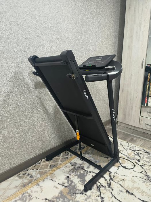 Продаю беговую дорожку