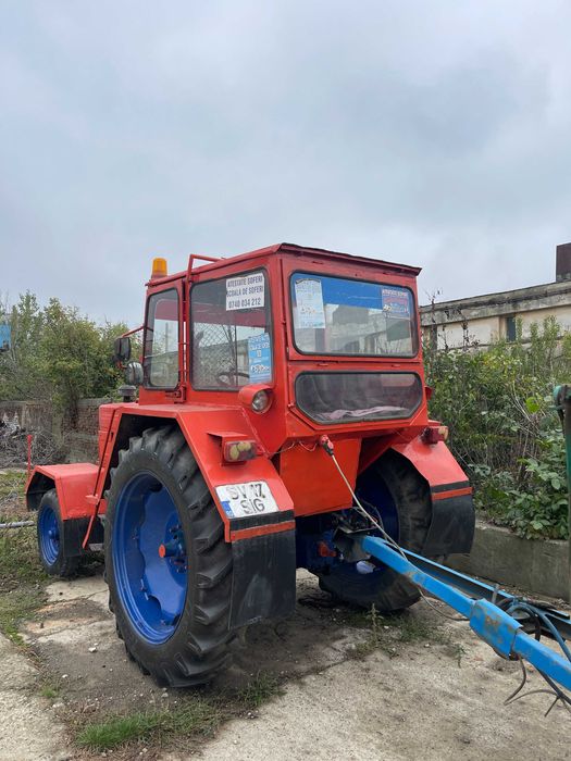 Vand  TRACTOR U650 inmatriculat, acte la zi