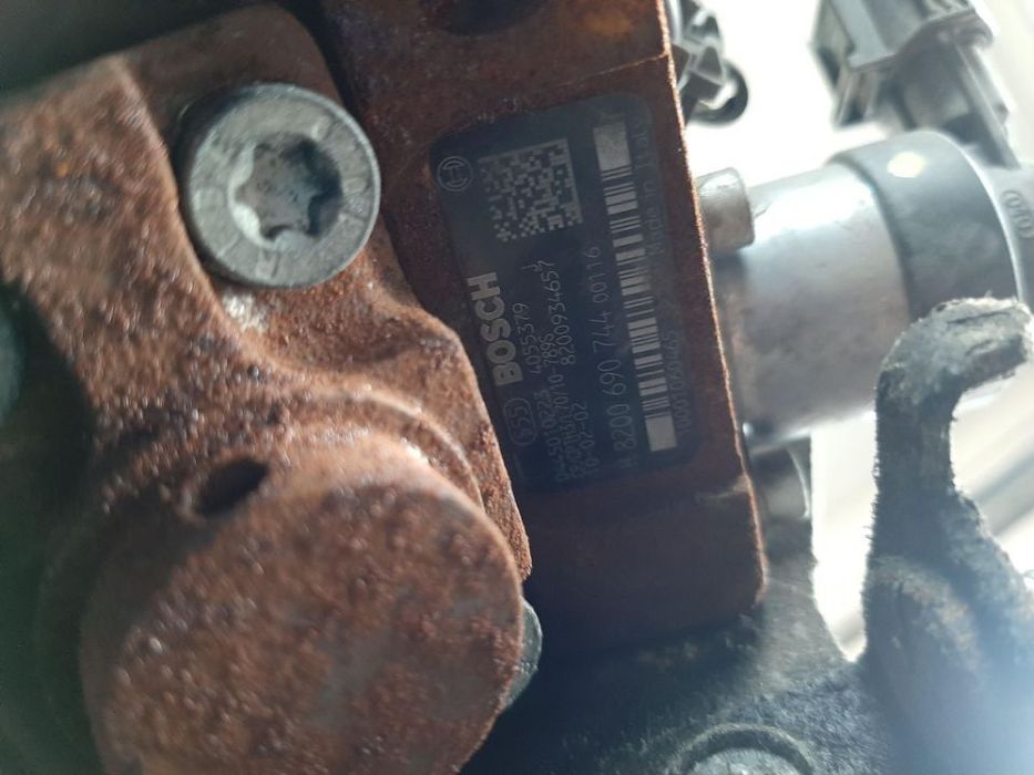 Pompa inalta presiune 2.0 dci m9r renault koleos trafic 2 laguna 3 nissan x-trail qashqai 0445010223